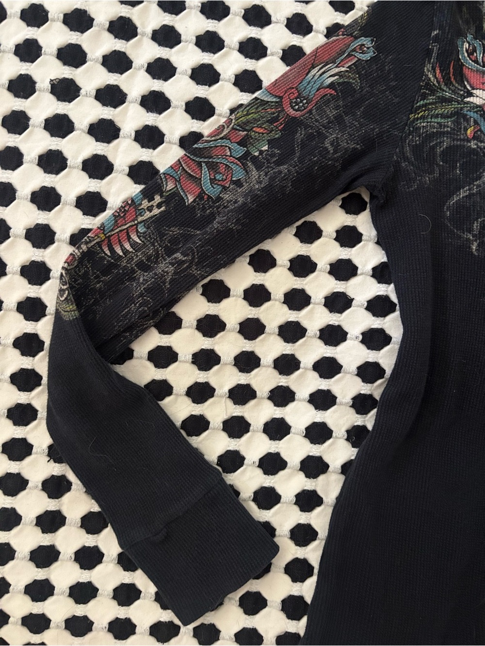 T Party Fashion Black Long Sleeve Graphic - Picture 5 of 7